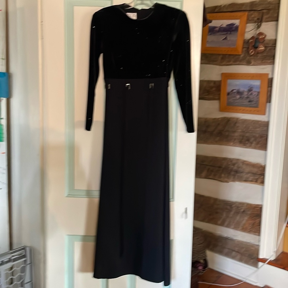 Vintage David Warren SZ 4P Black Long Sleeve Formal dress
